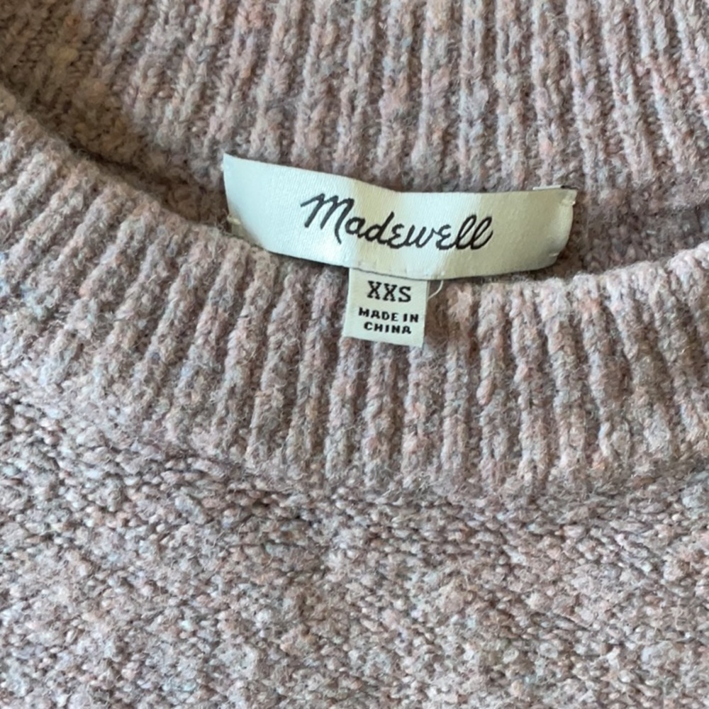 Madewell Embroidered Cross-Stitch Floral Sweater in Heather Lavender
Madewell - Picture 6 of 14